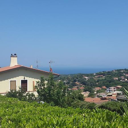 Casa Leoni Capoliveri  Bilik gambar